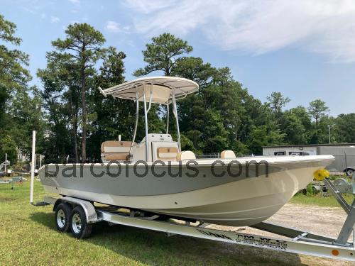 Carolina Skiff Ultra Elite 24 ficha-técnica e avaliações